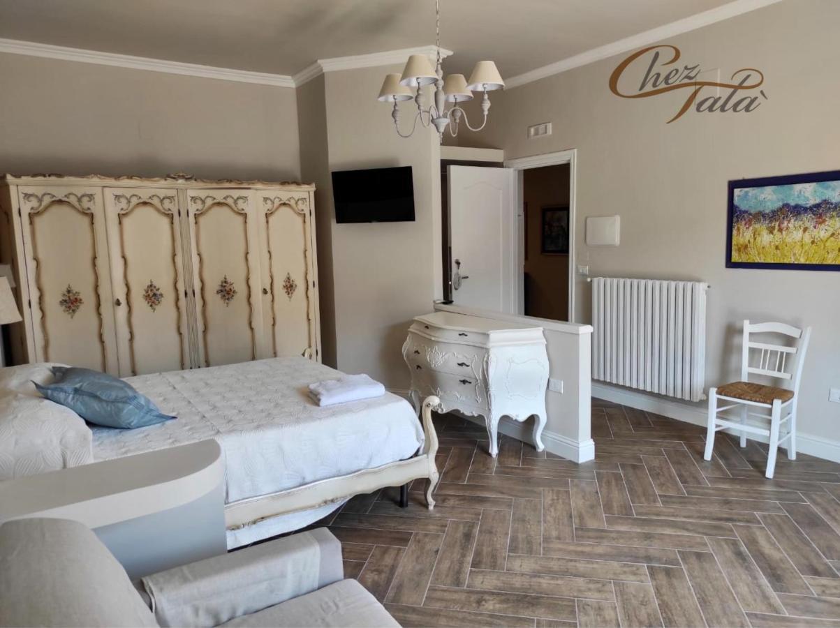Bed and Breakfast Chez Tata' - Sce Tata Rossano Stazione Экстерьер фото